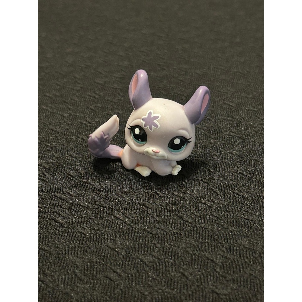 Littlest Pet Shop Hasbro Chinchilla #2135 Purple With Green Eyes LPS‎ Pre-owned